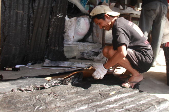 MANADO RECYCLING CENTER WORKING